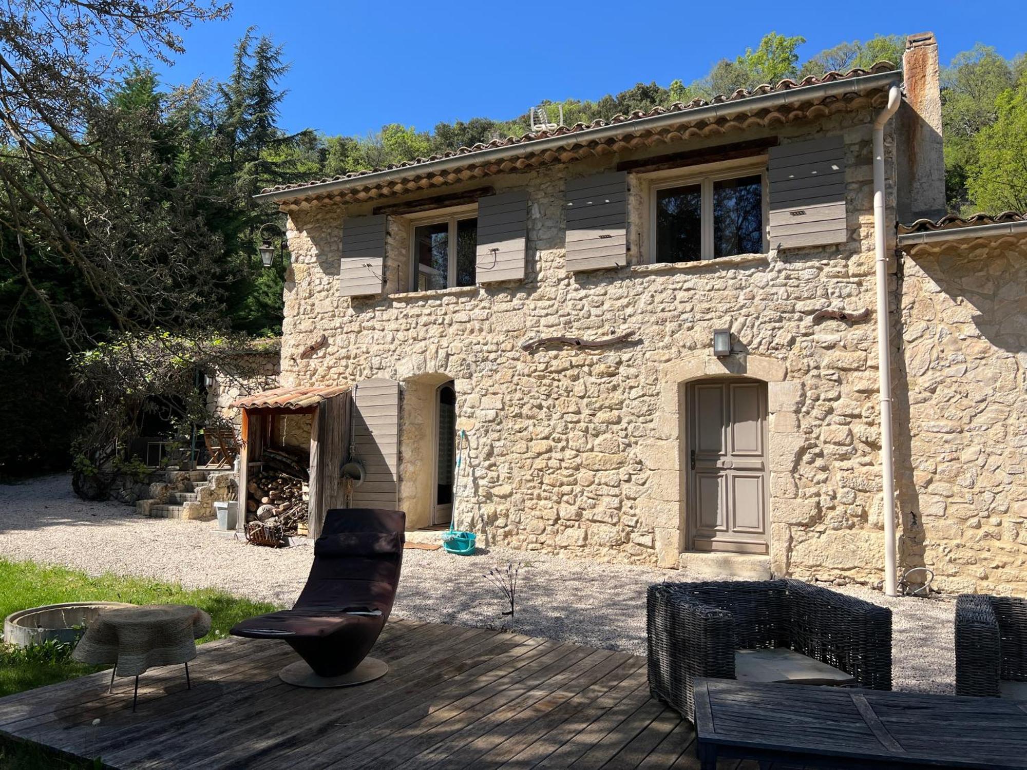Gite Nature En Luberon Cereste Exterior photo